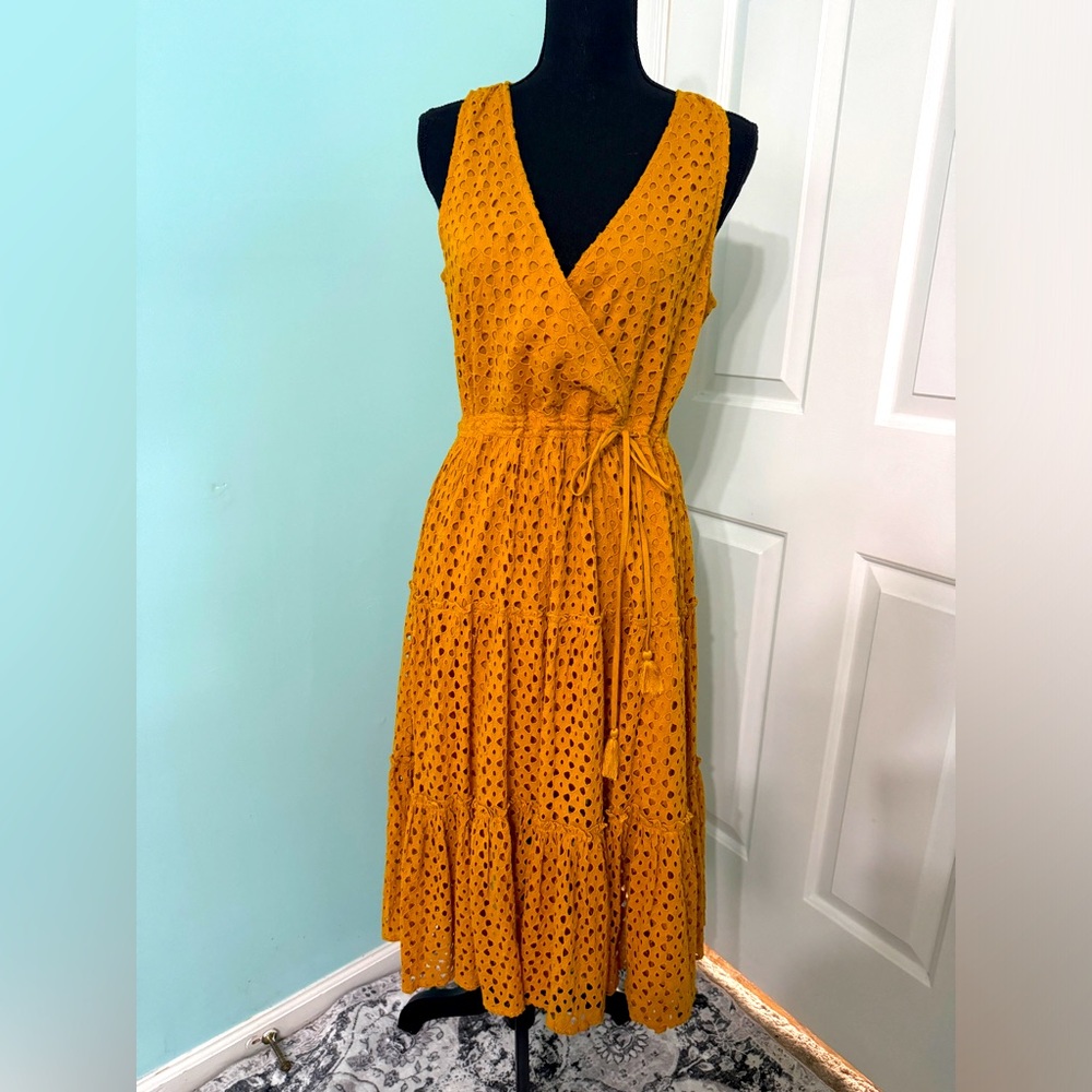 Frye X Anthropologie Nuri Eyelet Wrap Dress Size S - Picture 2 of 7